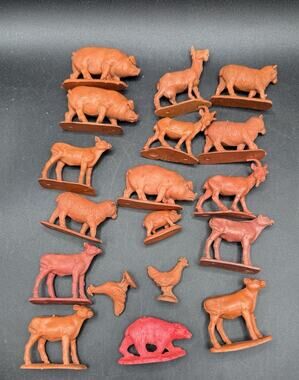Vintage 1950's Auburn Rubber Farm Animals Chickens Pigs Lot Of 18 -To5